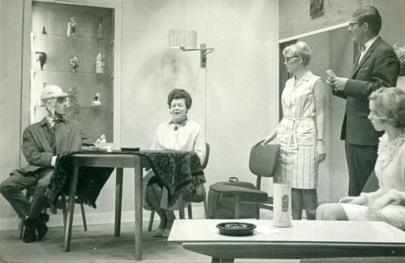 6a met v.l.n.r Nico Luttik, Nel Hagemeyer-van t Veer, Guus Reyne, Joop Dirksen, Annemarie Visser